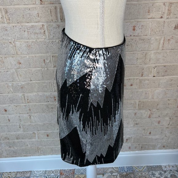 Darla Skirt - Picture 3 of 8